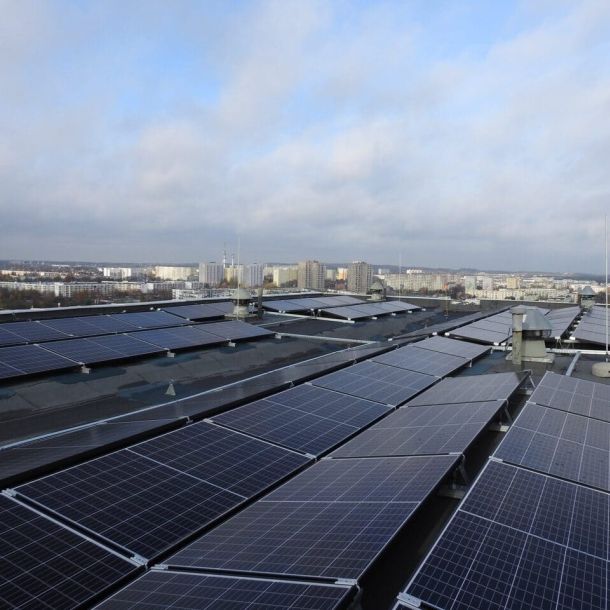 Jak firmy mogą w pełni wykorzystać energię słoneczną? 
